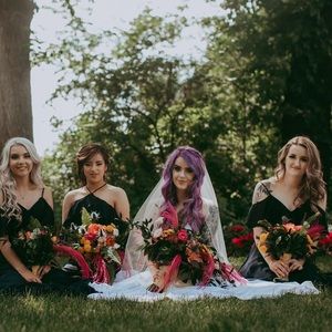 Meet your Posher, Ainie